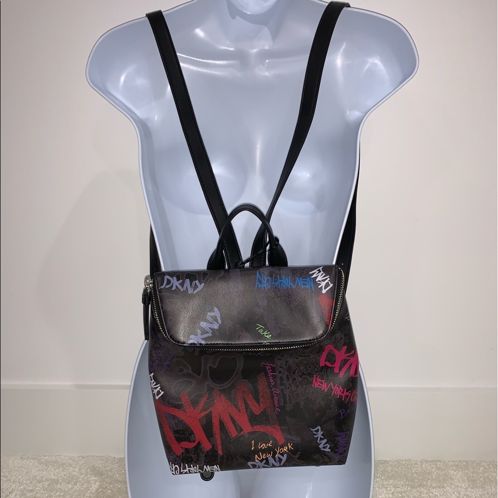 SOLD OUT STYLE DKNY New York Backpack